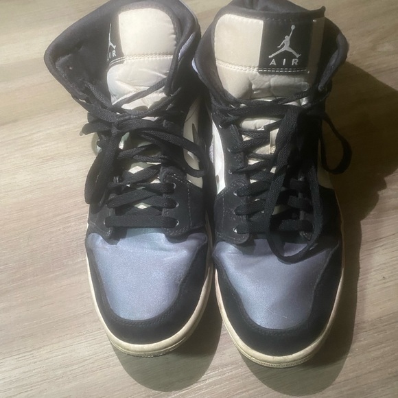 Air Jordan size 11 men’s shoes. - Picture 5 of 7